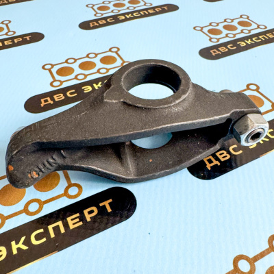 3942749 Коромысло выпускного клапана Cummins