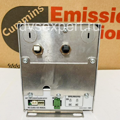 0300-5878-01 Зарядное устройство Cummins QST30